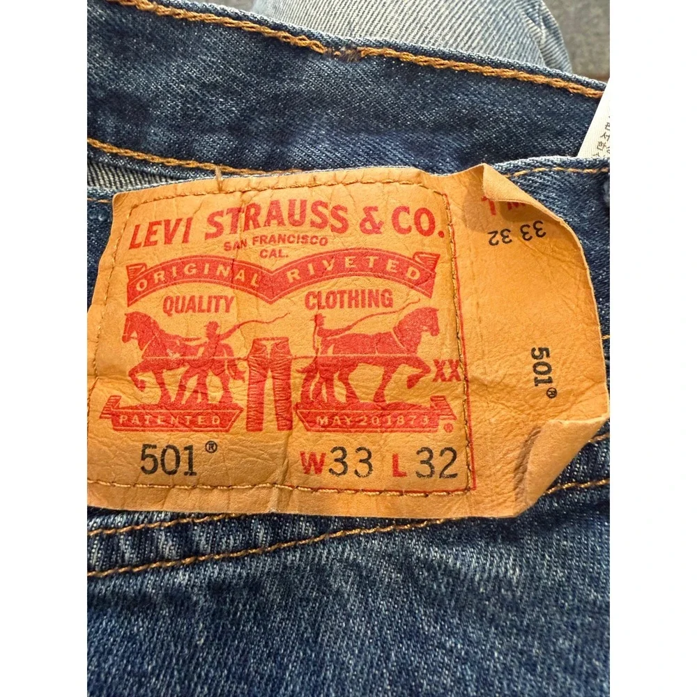 Levis 501 Original Fit Mens Jeans 33x32 Medium Wash Blue Button Fly Straight Leg